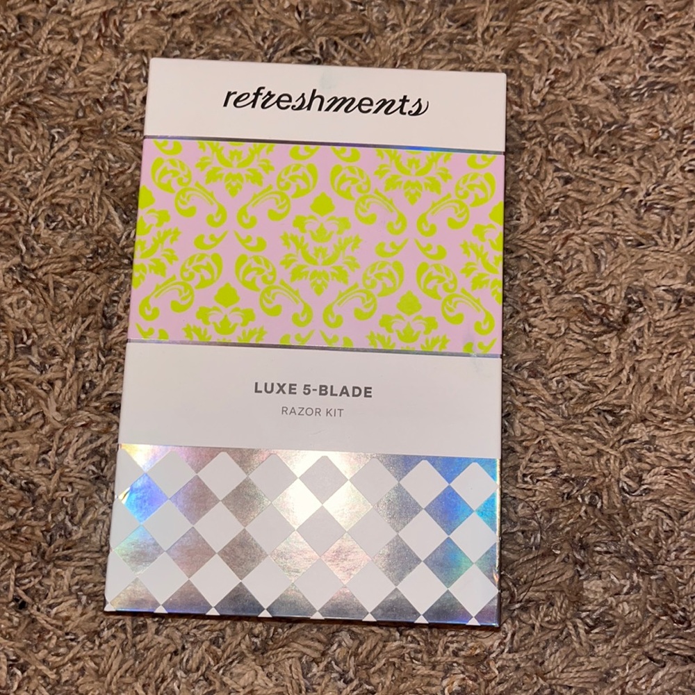 IPSY refeshments Luxe 5 blade razor NWT